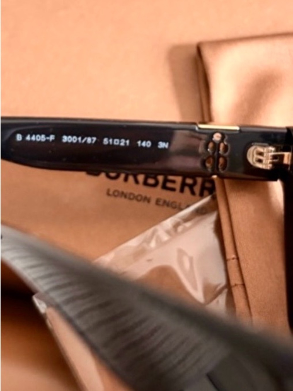 NWT - Burberry - Classic, Italian, Black Cat-Eye Sunglasses - Picture 6 of 6